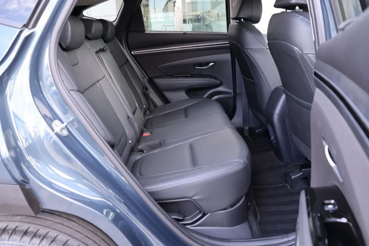 Hyundai Tucson SUV, Petrol Hybrid, 2024, Blue