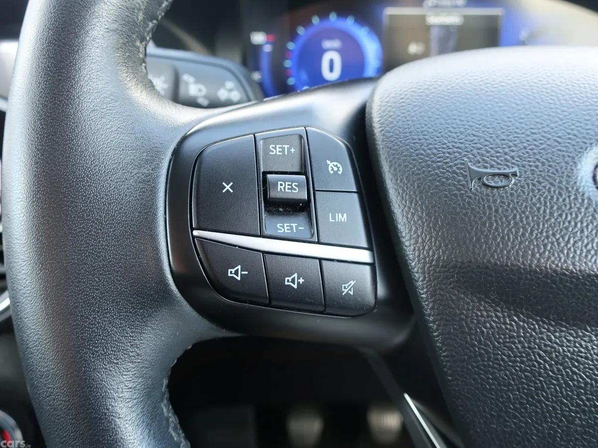 Ford Kuga SUV, Diesel, 2021, Red
