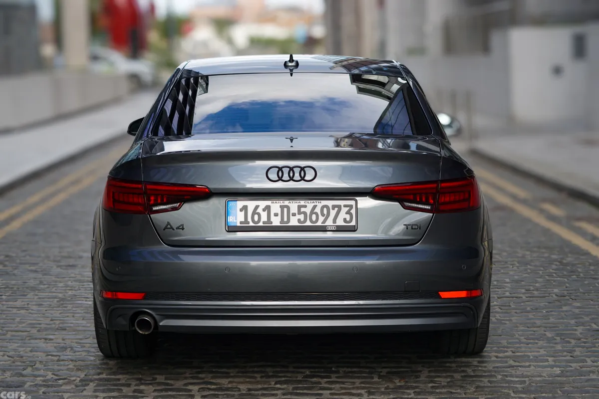 Audi A4 Saloon, Diesel, 2016, Grey