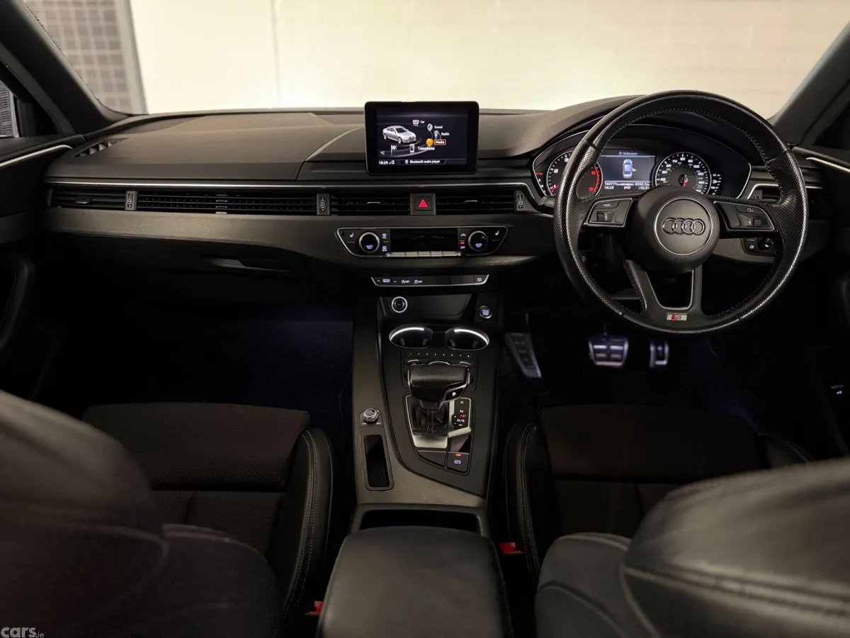 Audi A4 Saloon, Diesel, 2016, Grey