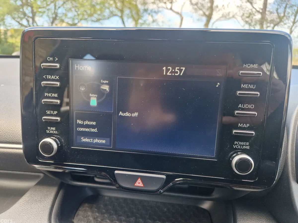 Toyota Yaris Hatchback, Petrol Hybrid, 2024, Black