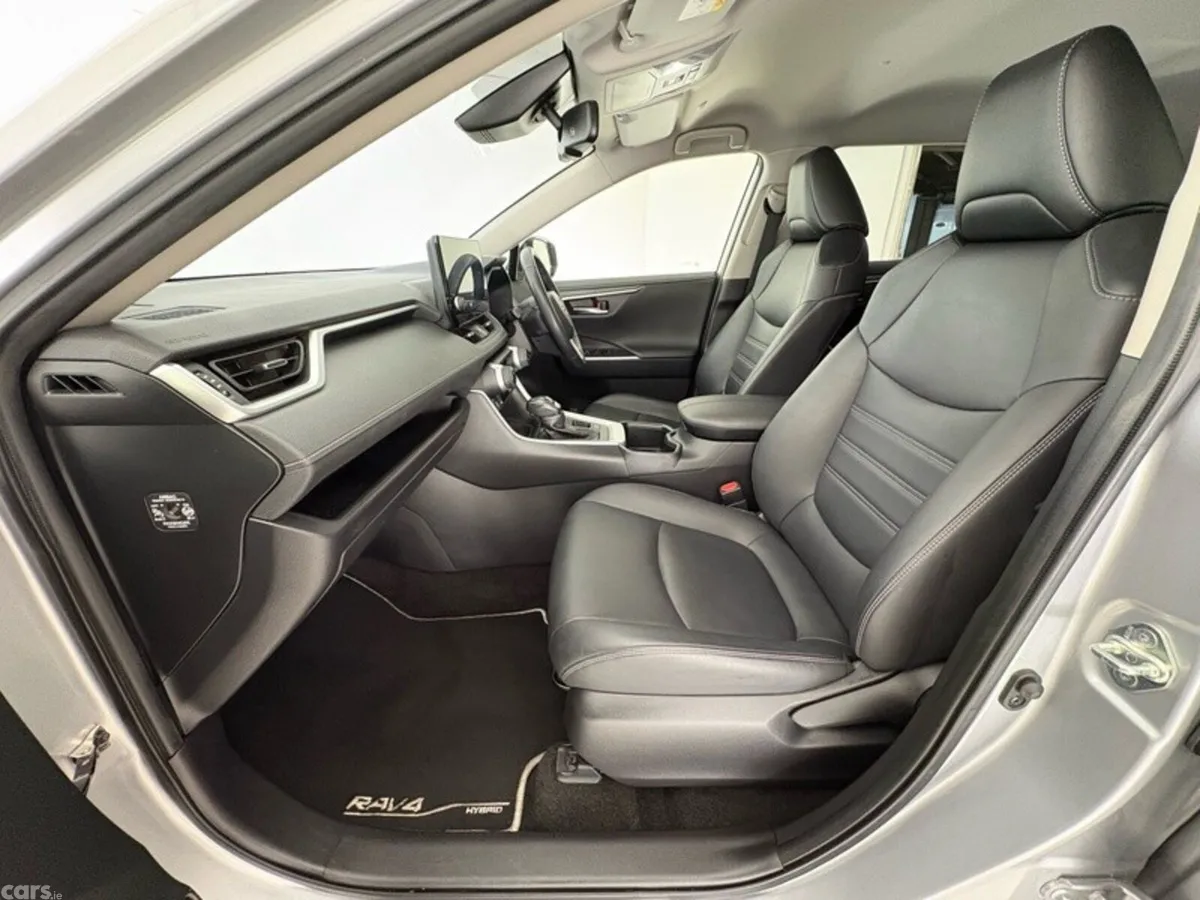 Toyota RAV4 SUV, Petrol Hybrid, 2023, Silver