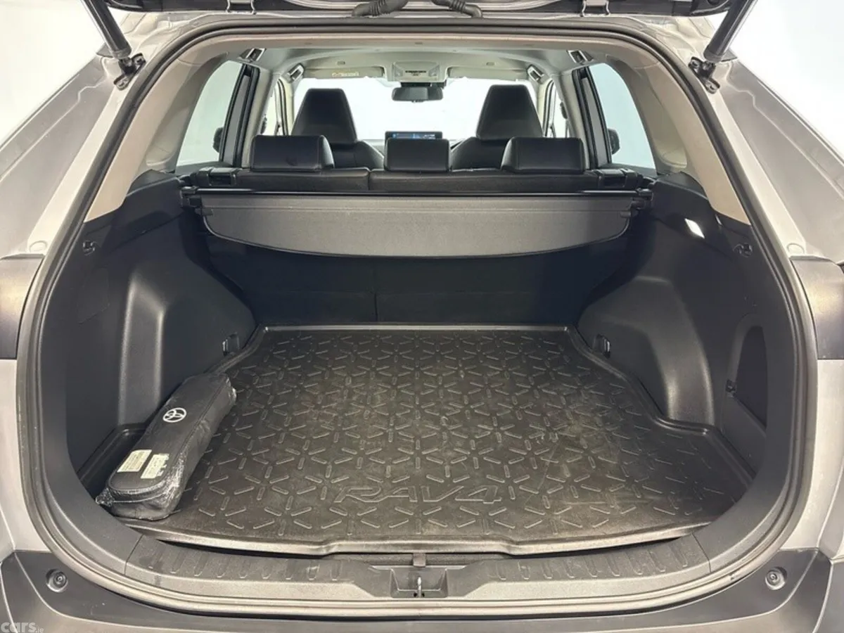 Toyota RAV4 SUV, Petrol Hybrid, 2023, Silver