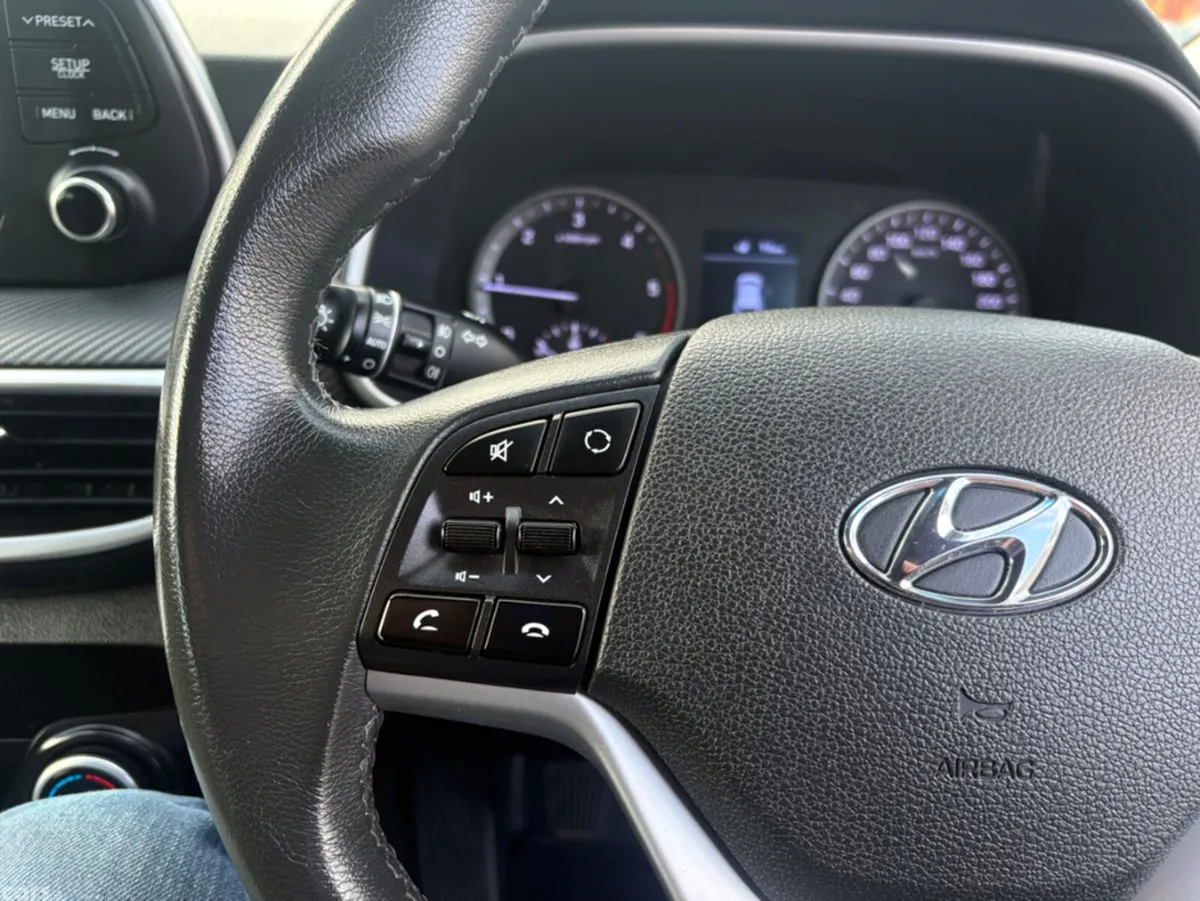 Hyundai Tucson SUV, Diesel, 2019, Red