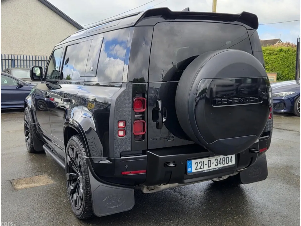 Land Rover Defender Estate, Petrol Plug-in Hybrid, 2022, Black