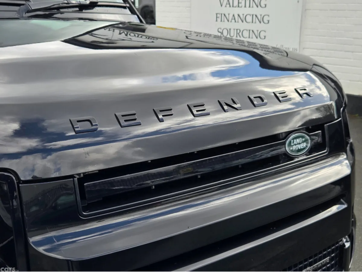 Land Rover Defender Estate, Petrol Plug-in Hybrid, 2022, Black