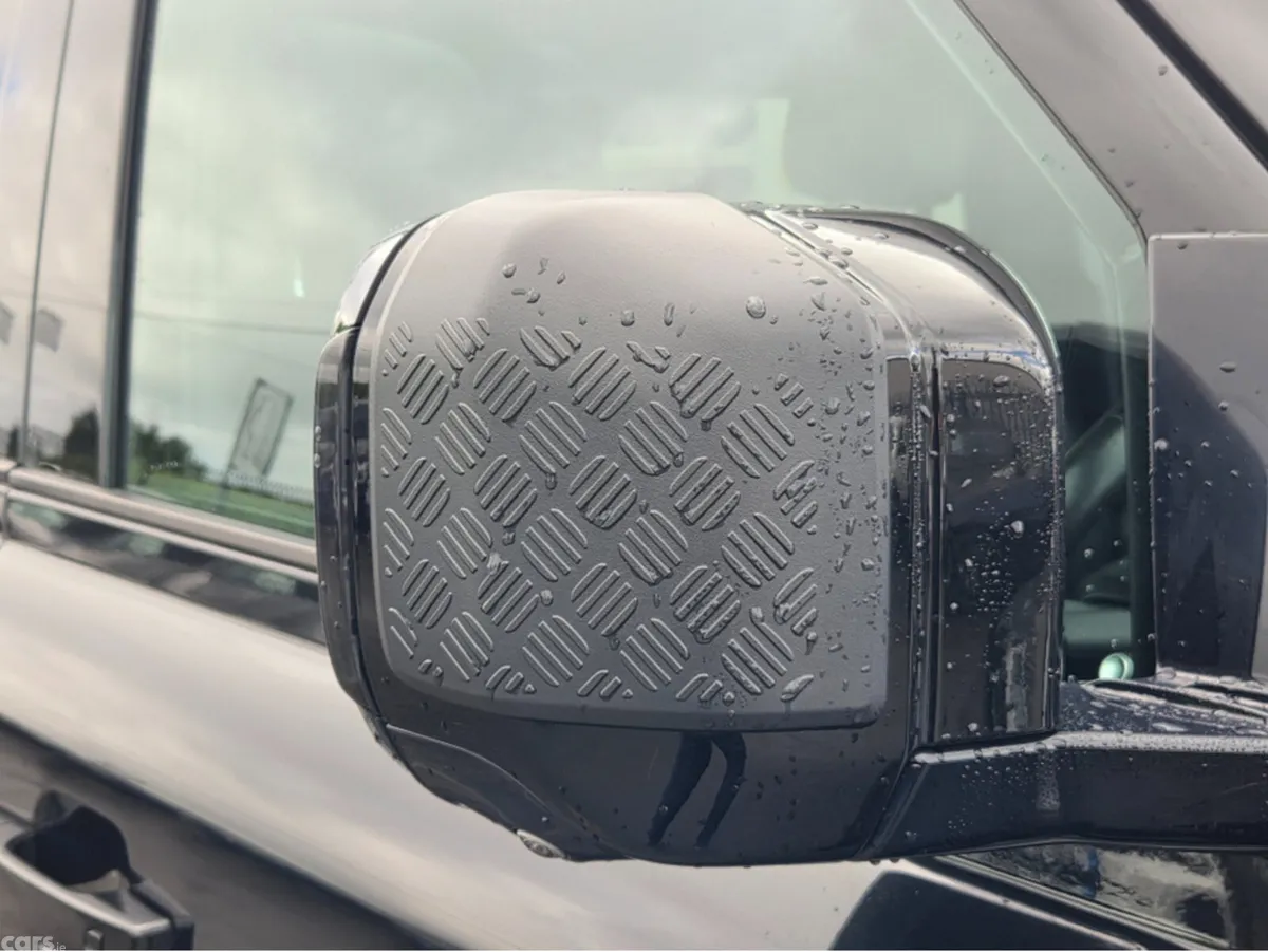 Land Rover Defender Estate, Petrol Plug-in Hybrid, 2022, Black