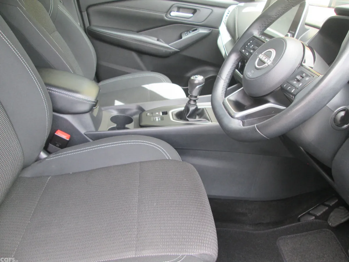 Nissan Qashqai SUV, Petrol Hybrid, 2024, Black