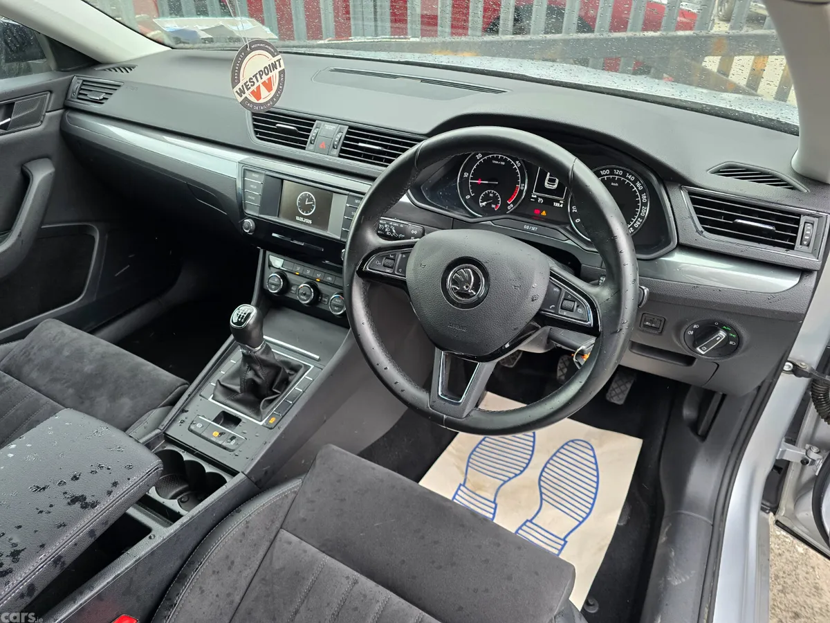 Skoda Superb Saloon, Diesel, 2016, Silver