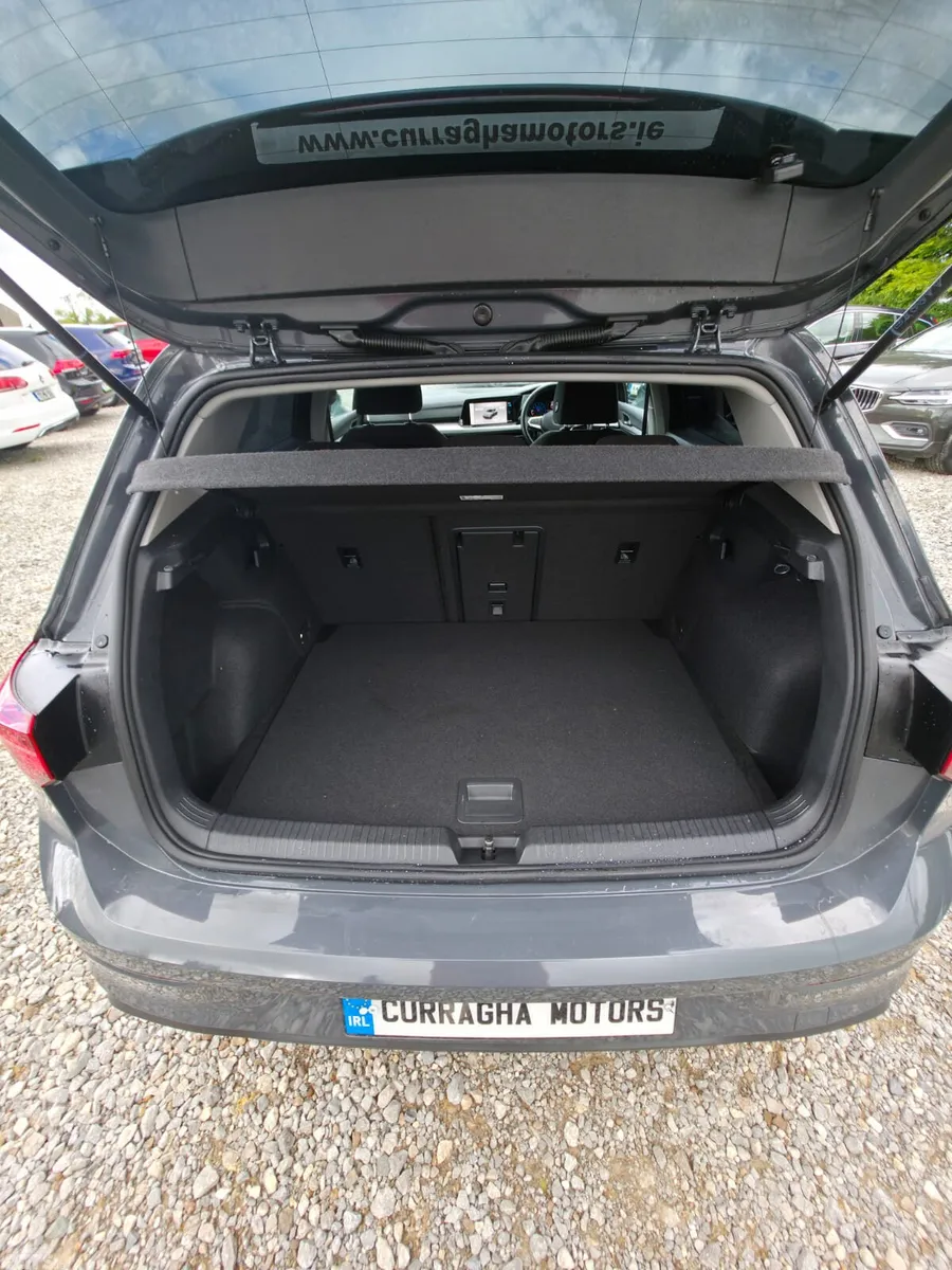 Volkswagen Golf Hatchback, Petrol Hybrid, 2022, Grey