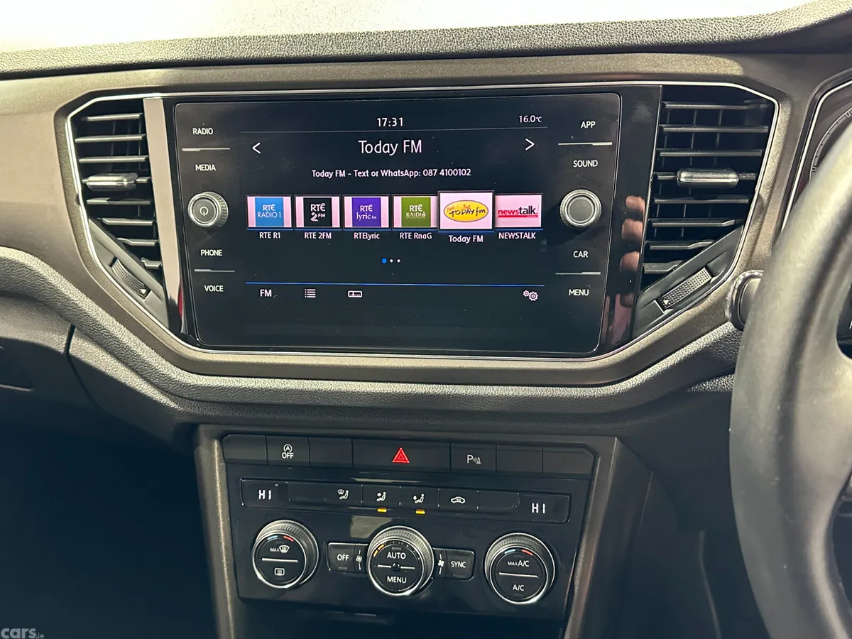 Volkswagen T-Roc SUV, Diesel, 2020, Red