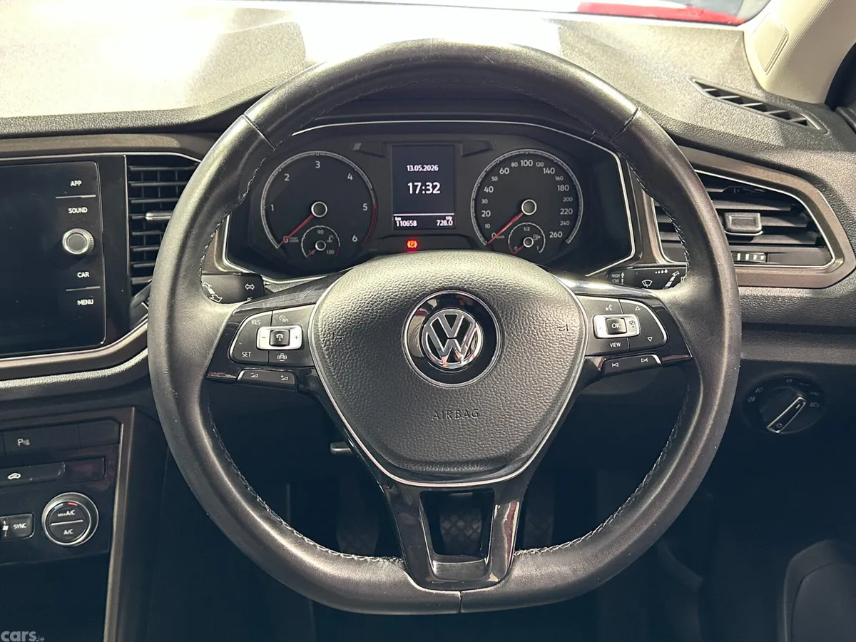 Volkswagen T-Roc SUV, Diesel, 2020, Red