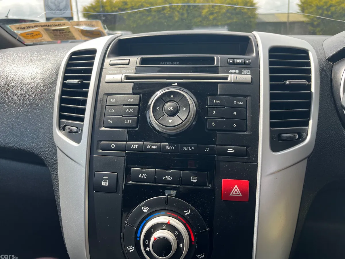 Kia Venga MPV, Diesel, 2012, Silver
