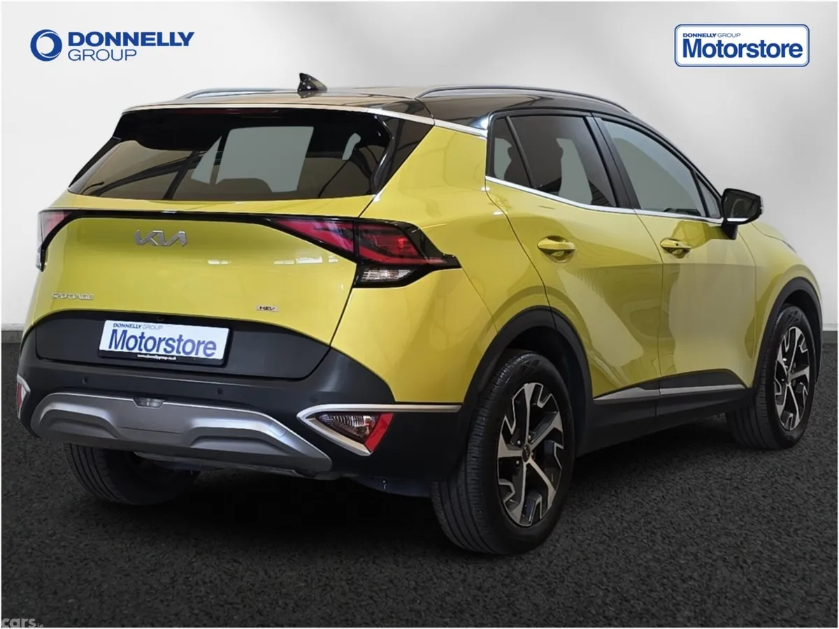 Kia Sportage Estate, Petrol Hybrid, 2023, Yellow