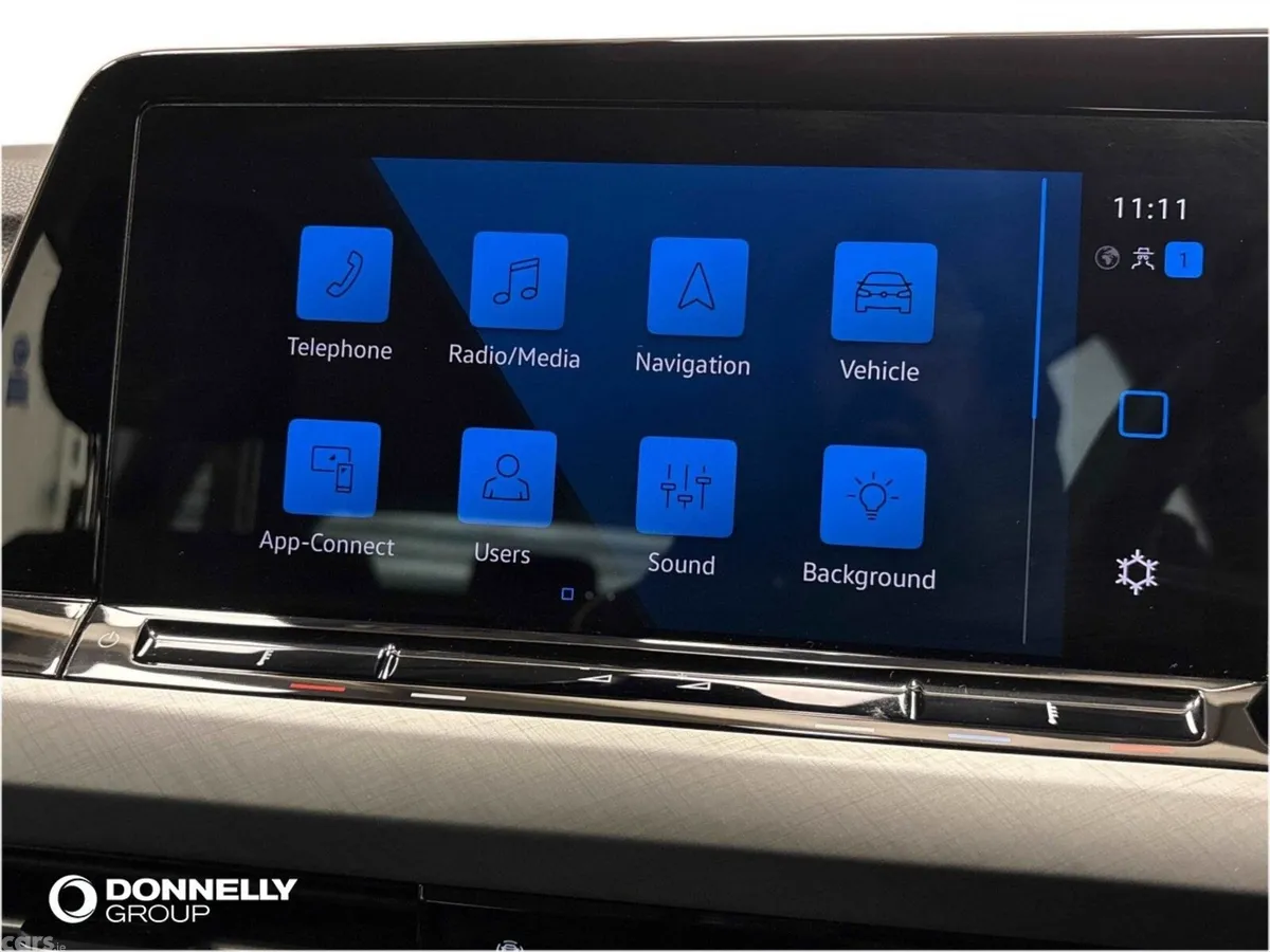 Volkswagen Golf Estate, Petrol, 2023, Black