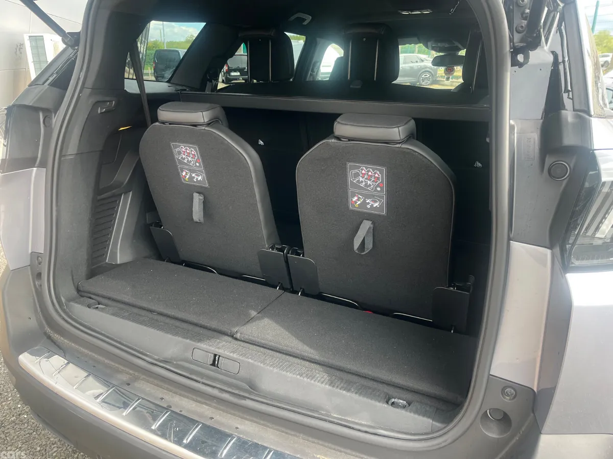 Peugeot 5008 MPV, Diesel, 2025, Grey
