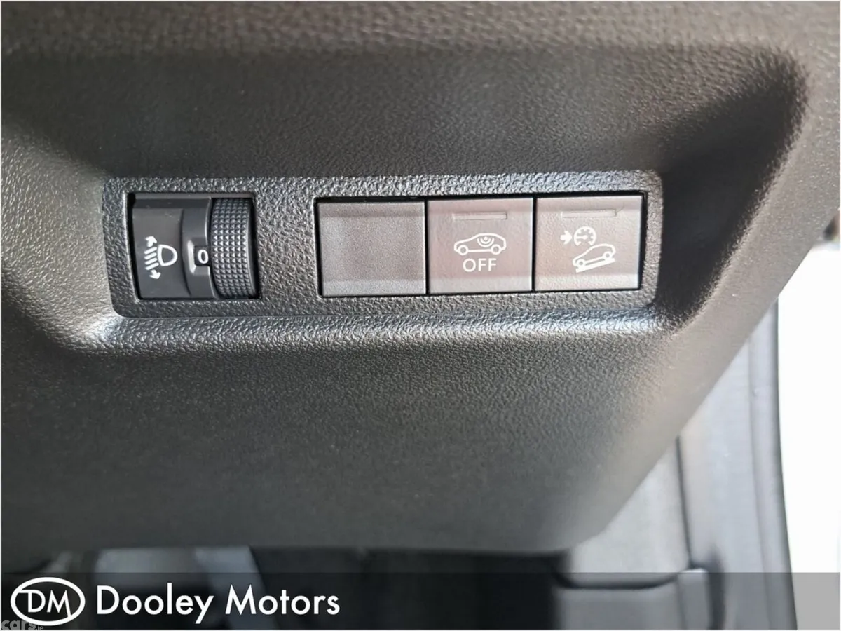 Jeep Avenger SUV, Petrol, 2024, Grey