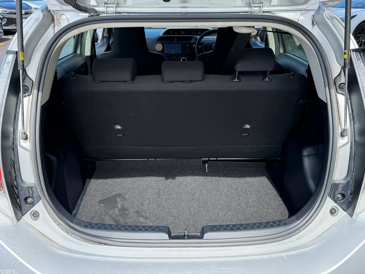 Toyota Aqua Hatchback, Petrol Hybrid, 2020, Silver