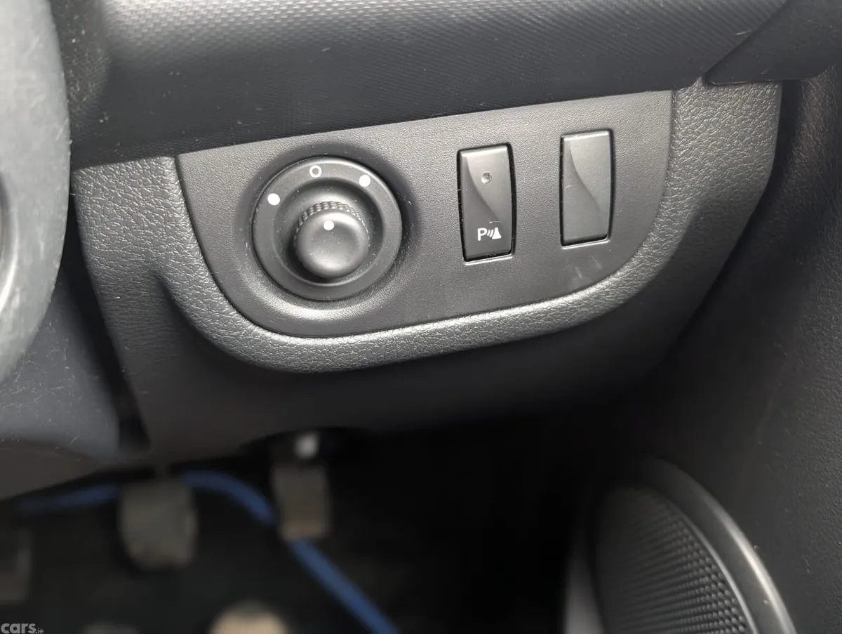 Dacia Sandero Hatchback, Petrol, 2018, Grey