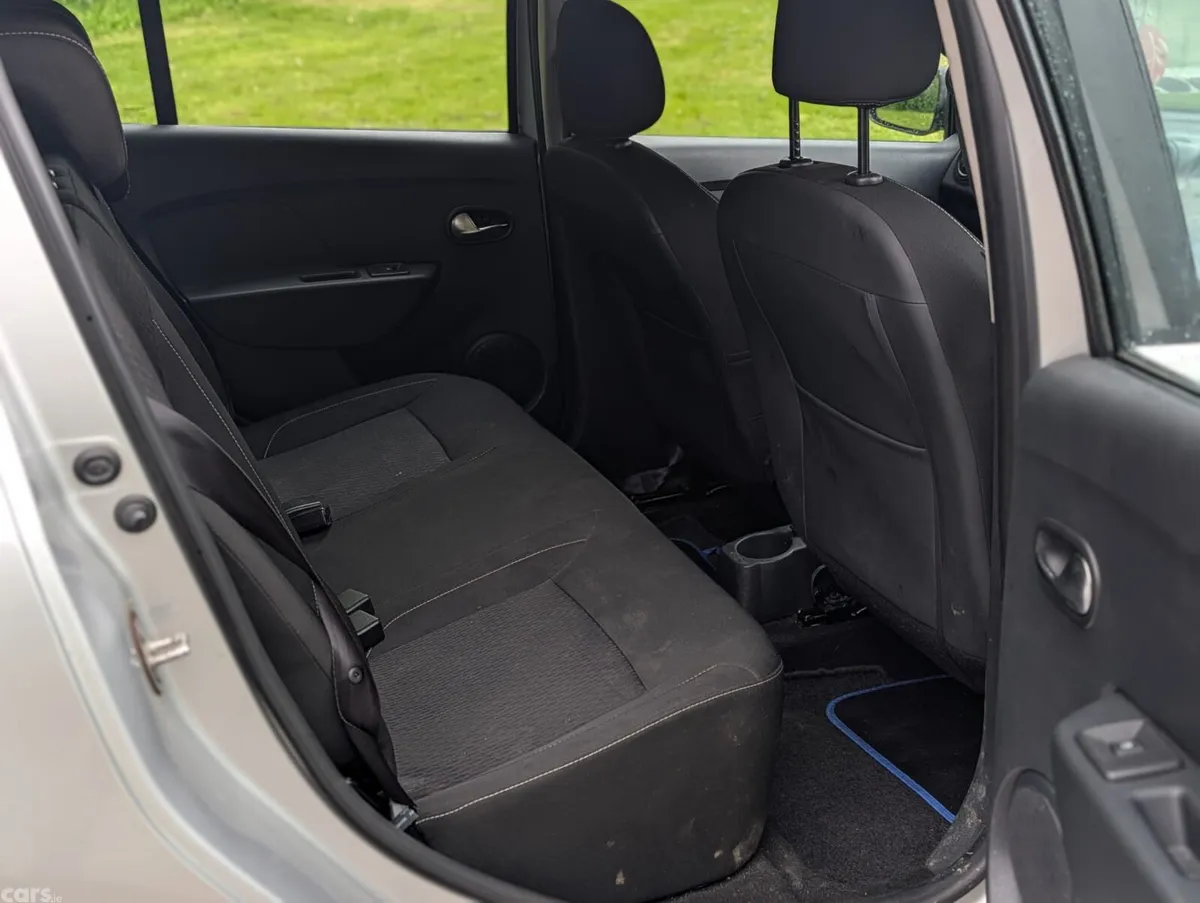 Dacia Sandero Hatchback, Petrol, 2018, Grey