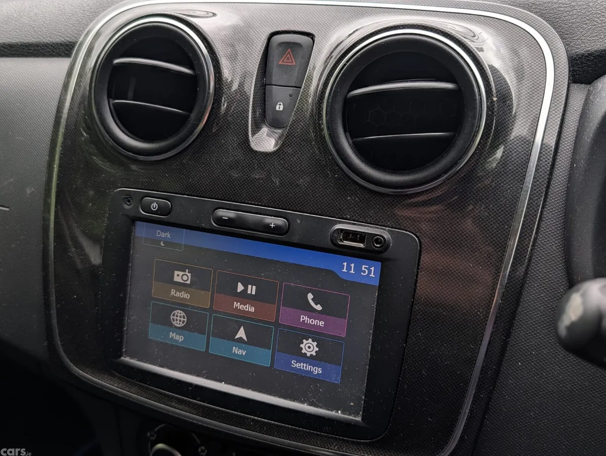 Dacia Sandero Hatchback, Petrol, 2018, Grey