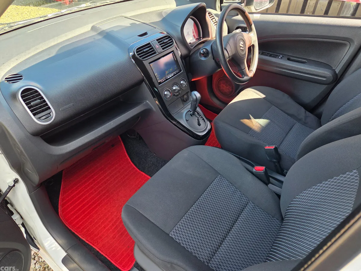 Suzuki Splash Hatchback, Petrol, 2012, White