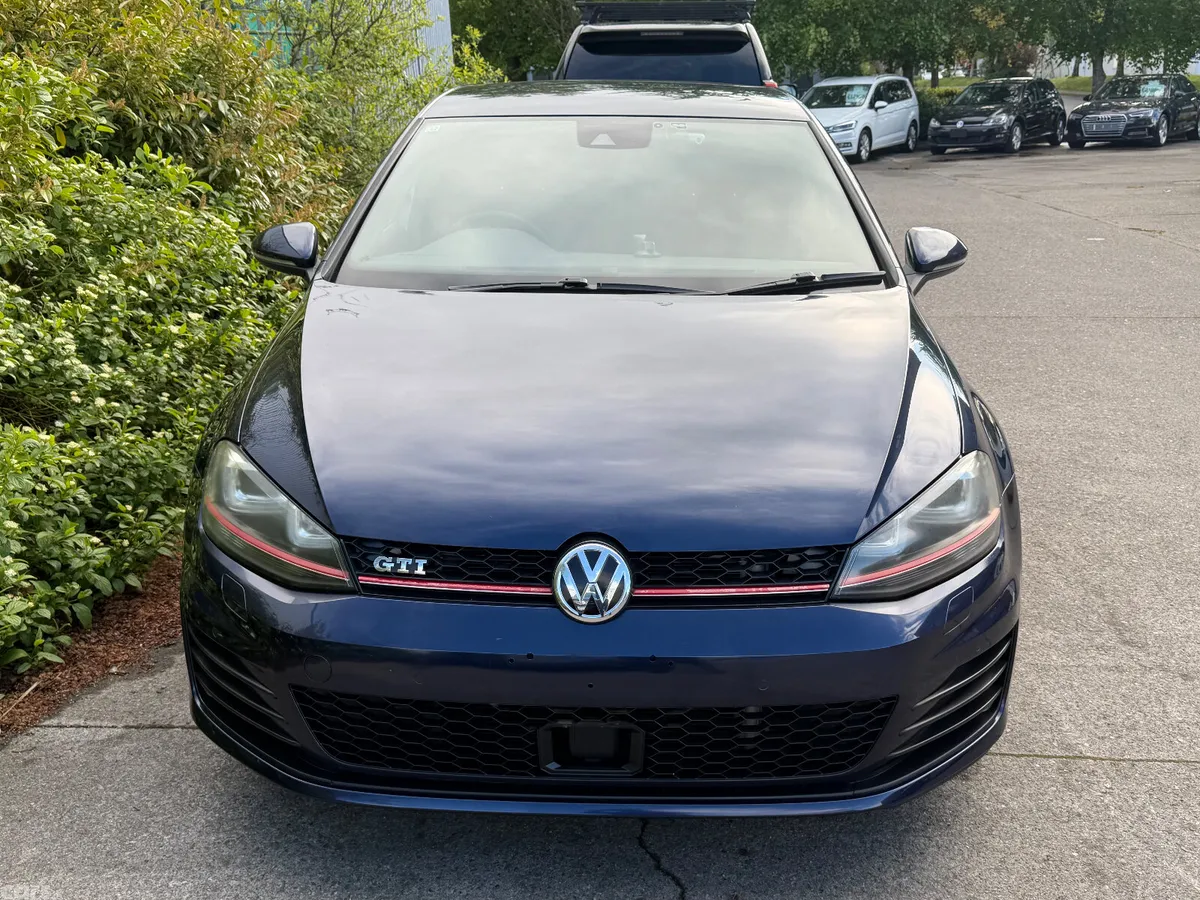 Volkswagen Golf Hatchback, Petrol, 2014, Blue