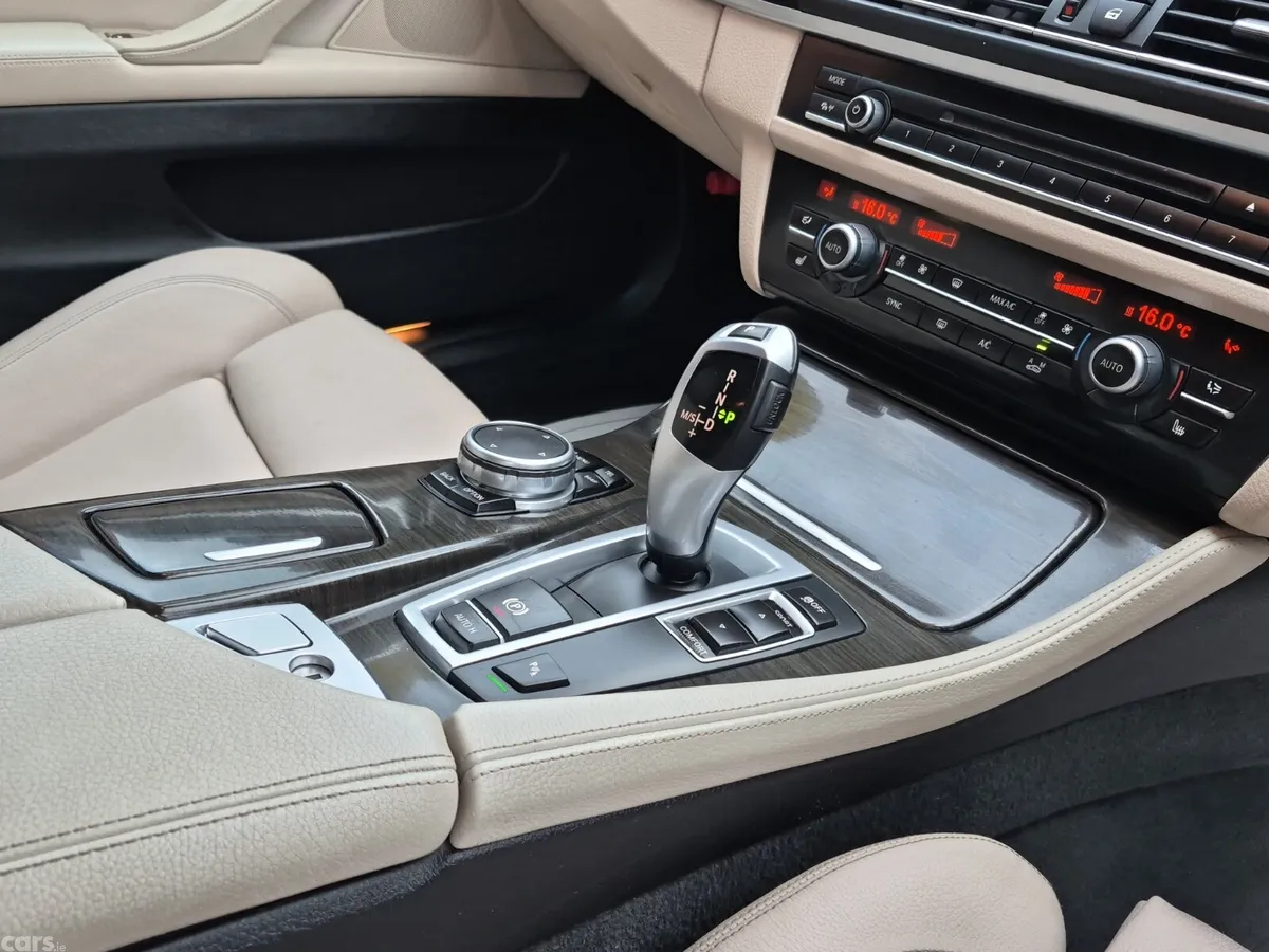 BMW 5-Series Saloon, Diesel, 2015, Blue