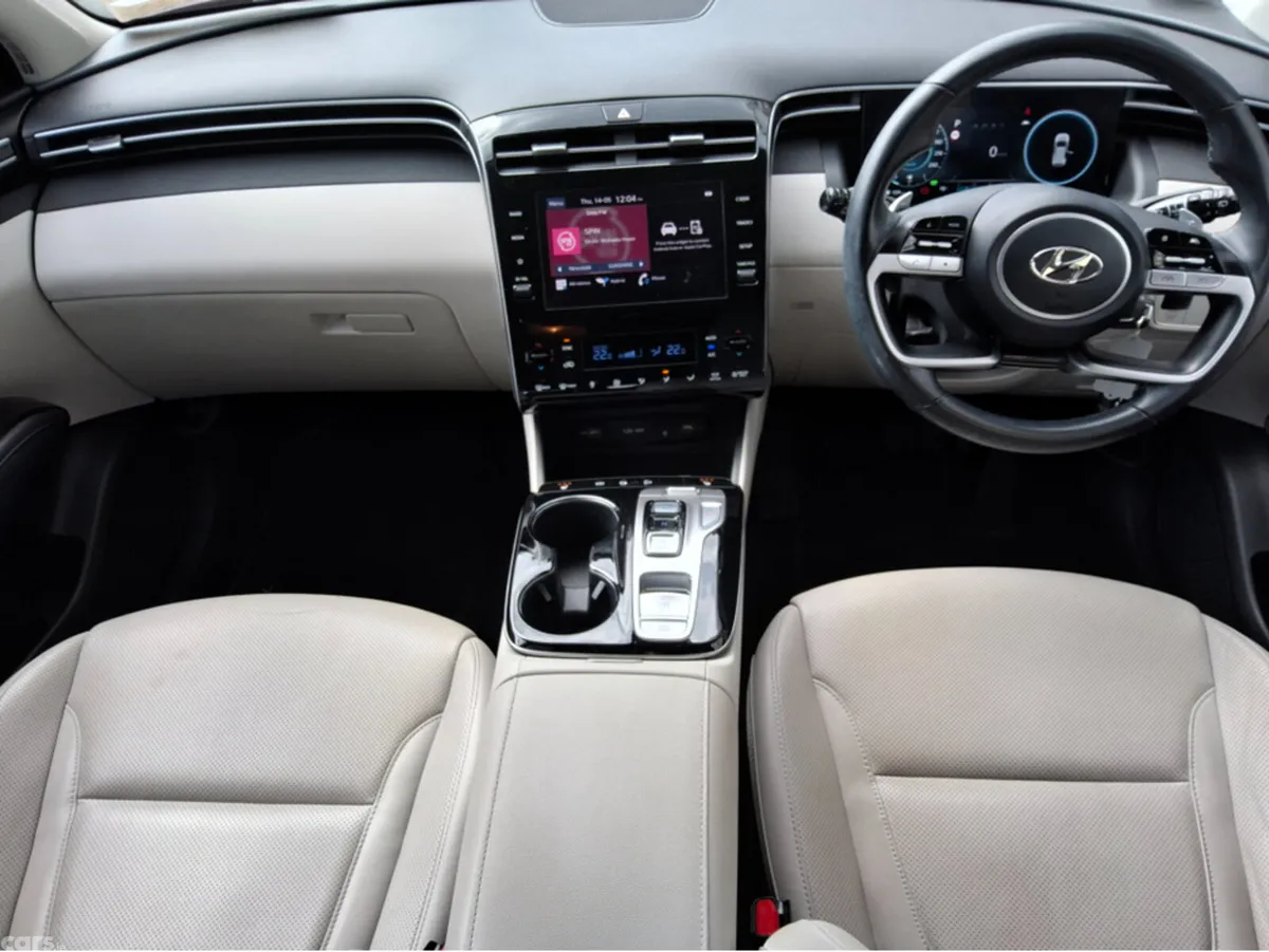 Hyundai Tucson MPV, Petrol Hybrid, 2023, Red