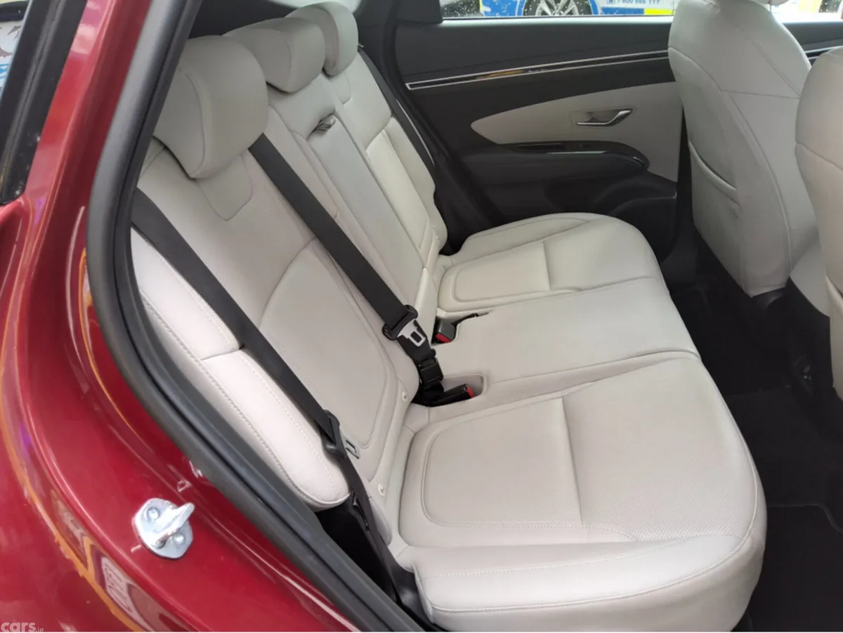 Hyundai Tucson MPV, Petrol Hybrid, 2023, Red
