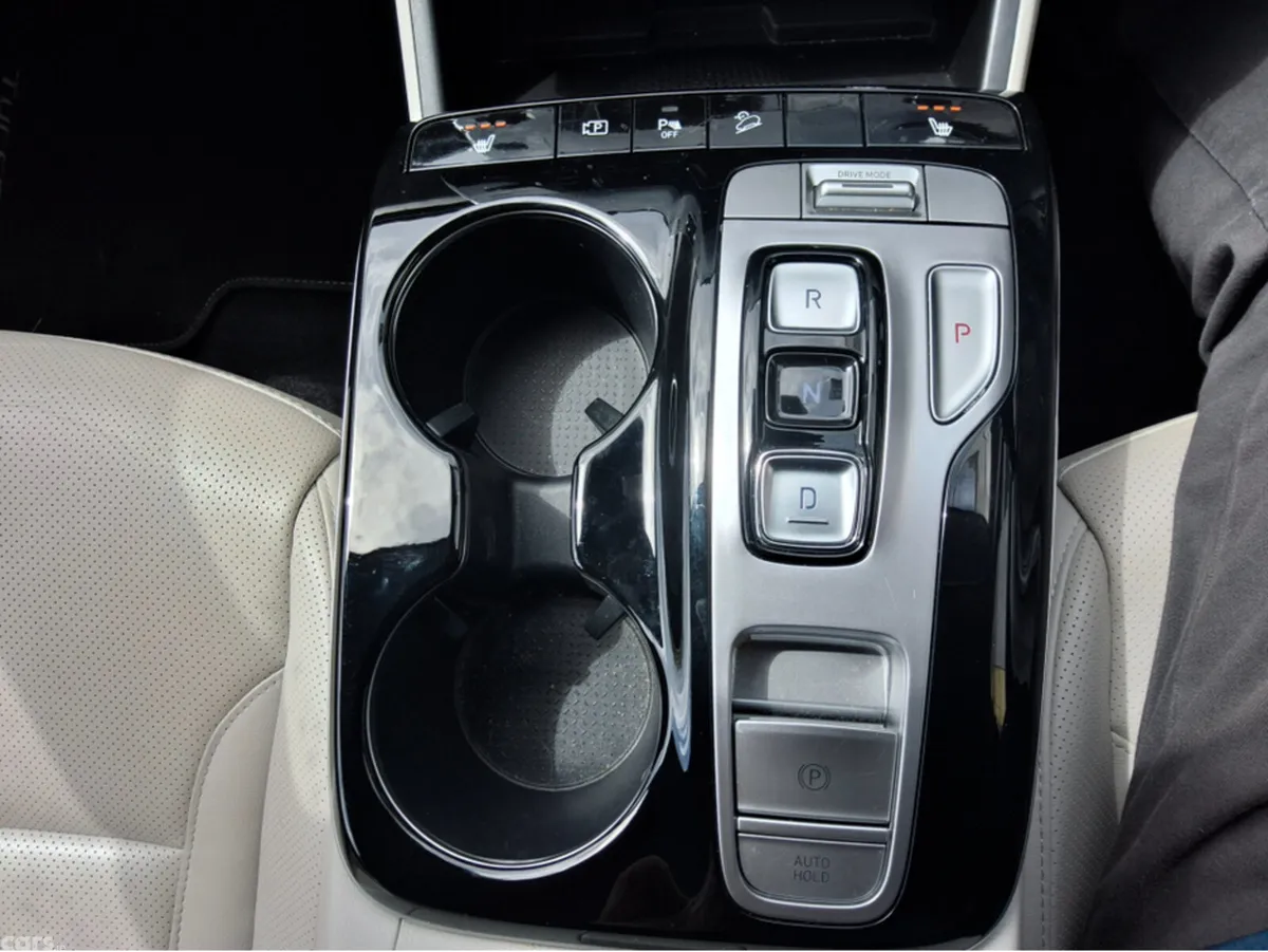 Hyundai Tucson MPV, Petrol Hybrid, 2023, Red