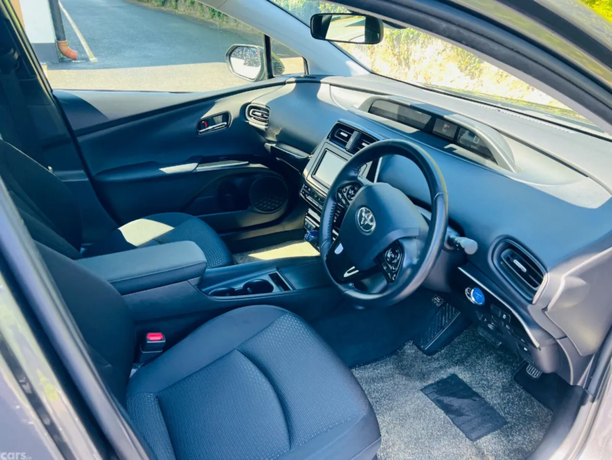 Toyota Prius Hatchback, Petrol Hybrid, 2022, Grey