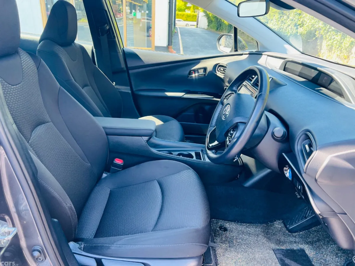 Toyota Prius Hatchback, Petrol Hybrid, 2022, Grey