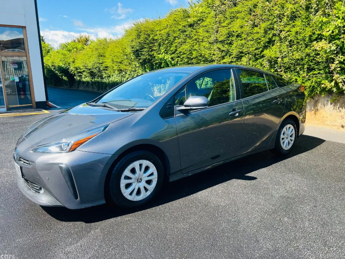 Toyota Prius Hatchback, Petrol Hybrid, 2022, Grey