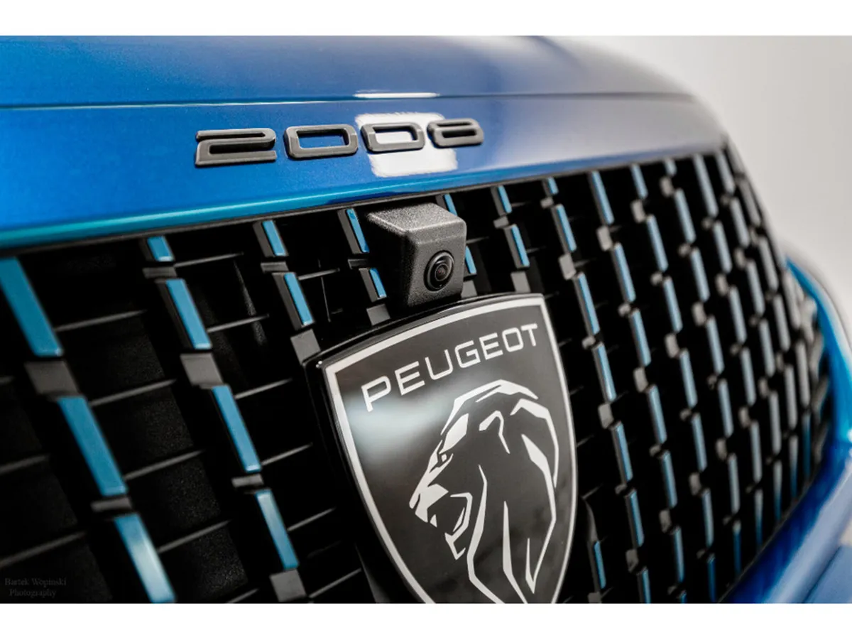 Peugeot 2008 SUV, Petrol Hybrid, 2026, Blue