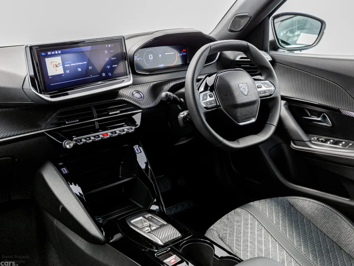 Peugeot 2008 SUV, Petrol Hybrid, 2026, Blue