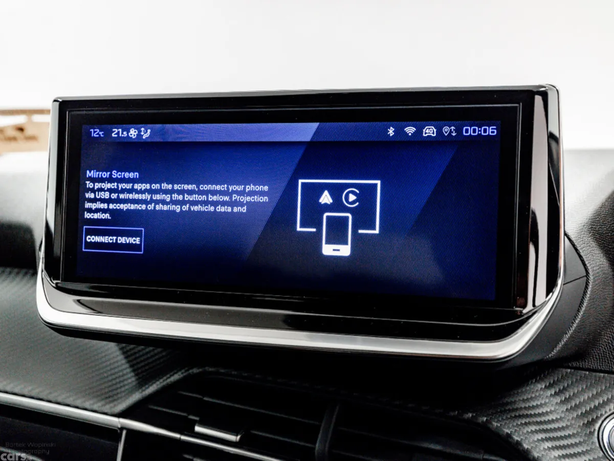 Peugeot 2008 SUV, Electric, 2026, Grey