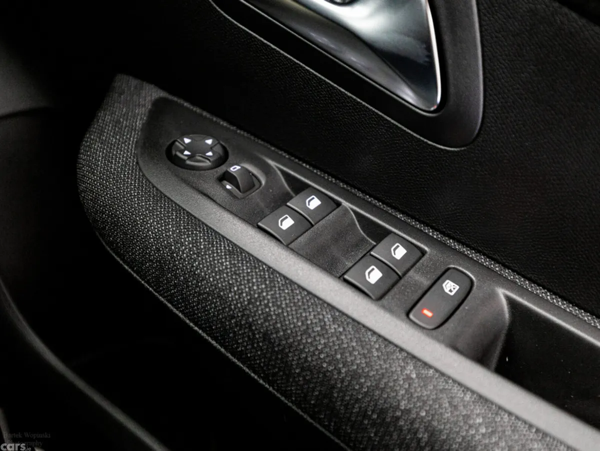 Peugeot 208 Hatchback, Petrol, 2026, Black