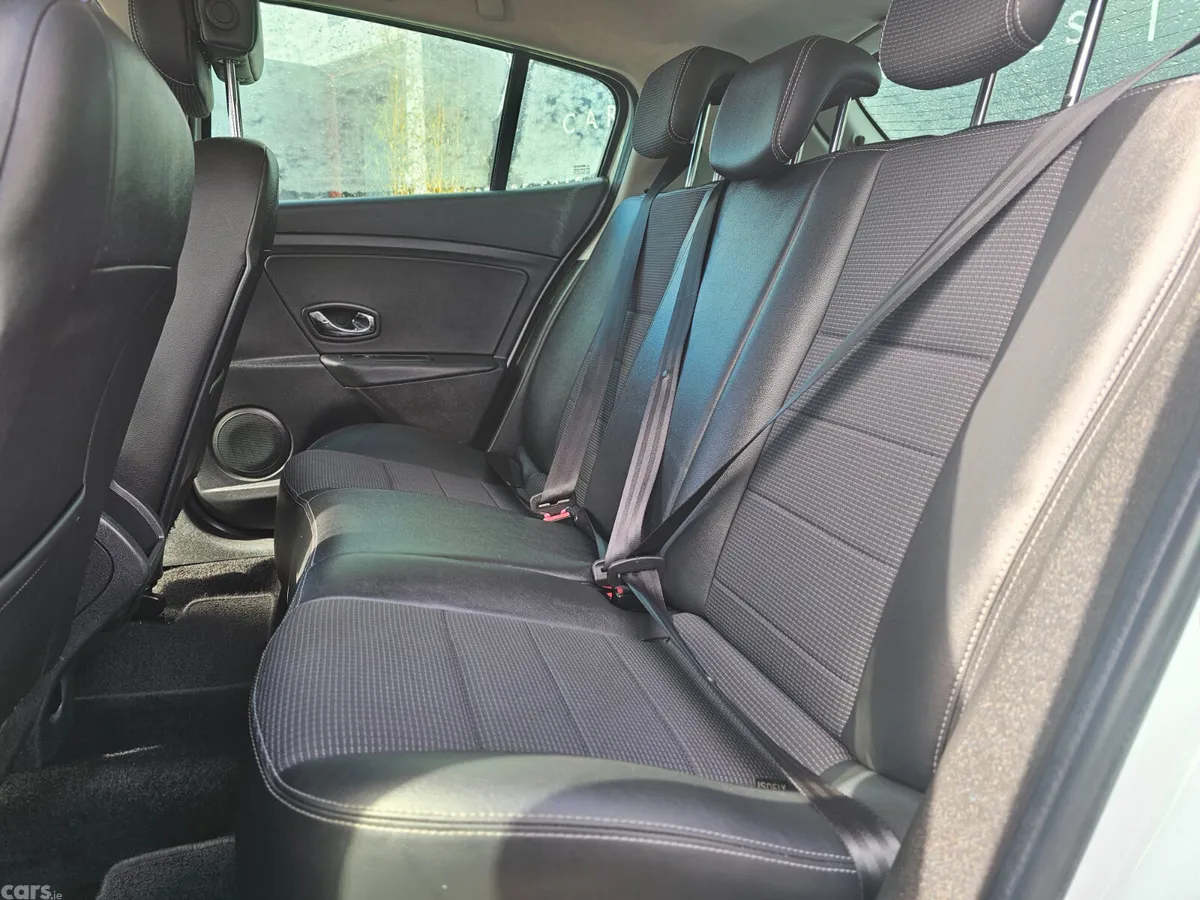 Renault Megane Hatchback, Diesel, 2014, White