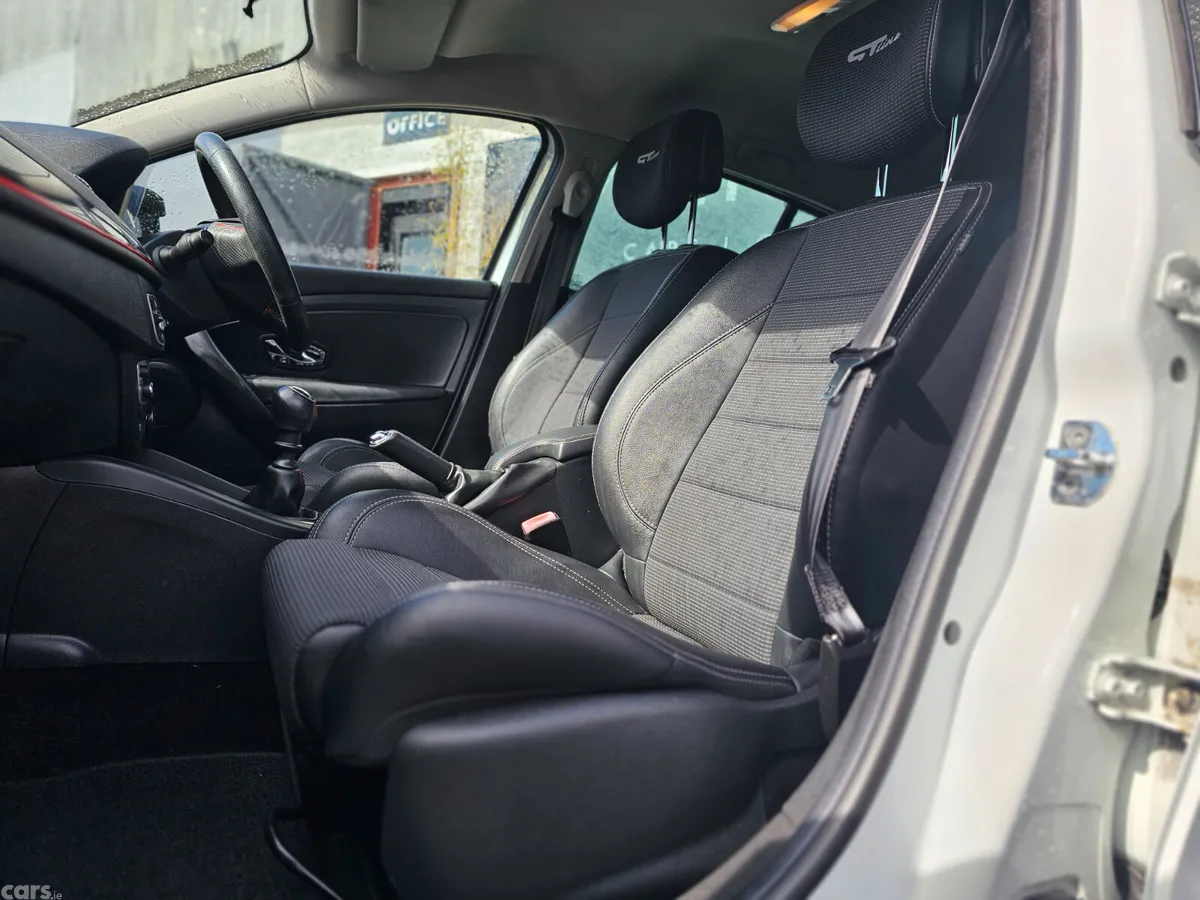Renault Megane Hatchback, Diesel, 2014, White