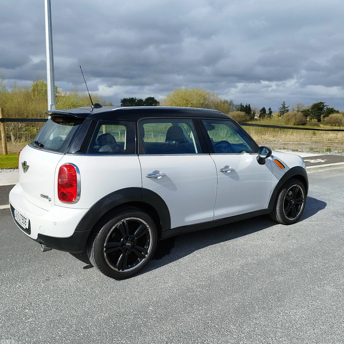 Mini Cooper Hatchback, Diesel, 2012, White