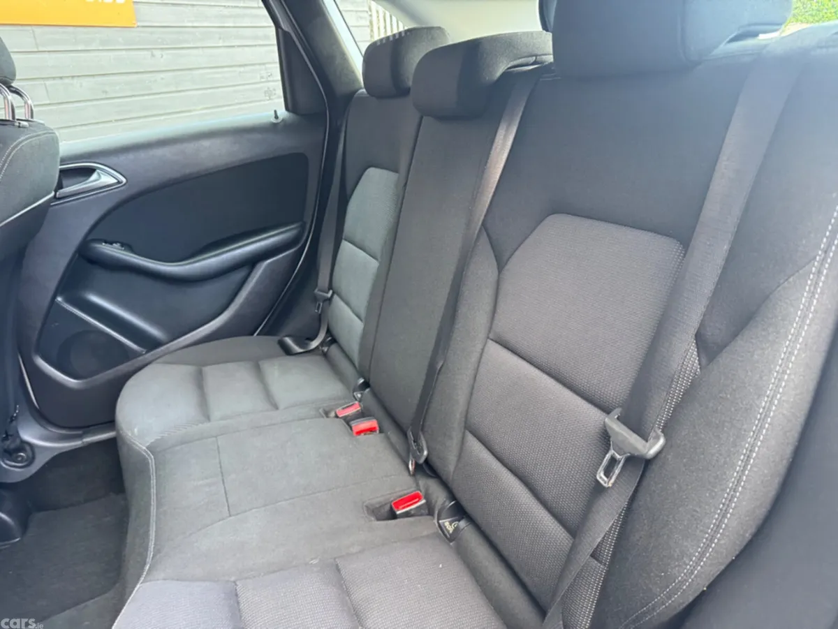 Mercedes-Benz B-Class MPV, Diesel, 2013, Silver