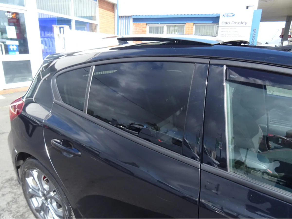 Ford Focus Hatchback, Petrol Hybrid, 2023, Black