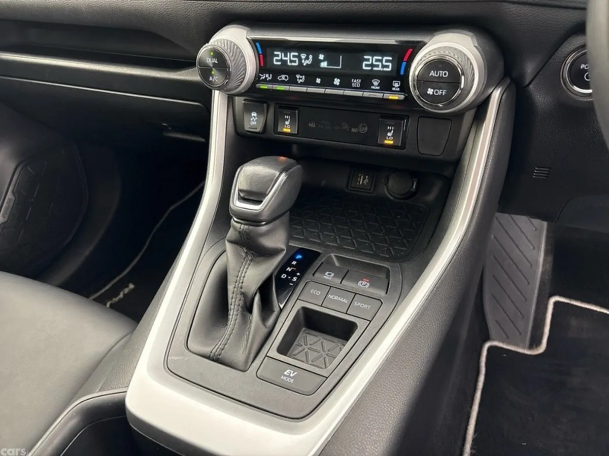 Toyota RAV4 SUV, Petrol Hybrid, 2023, Black