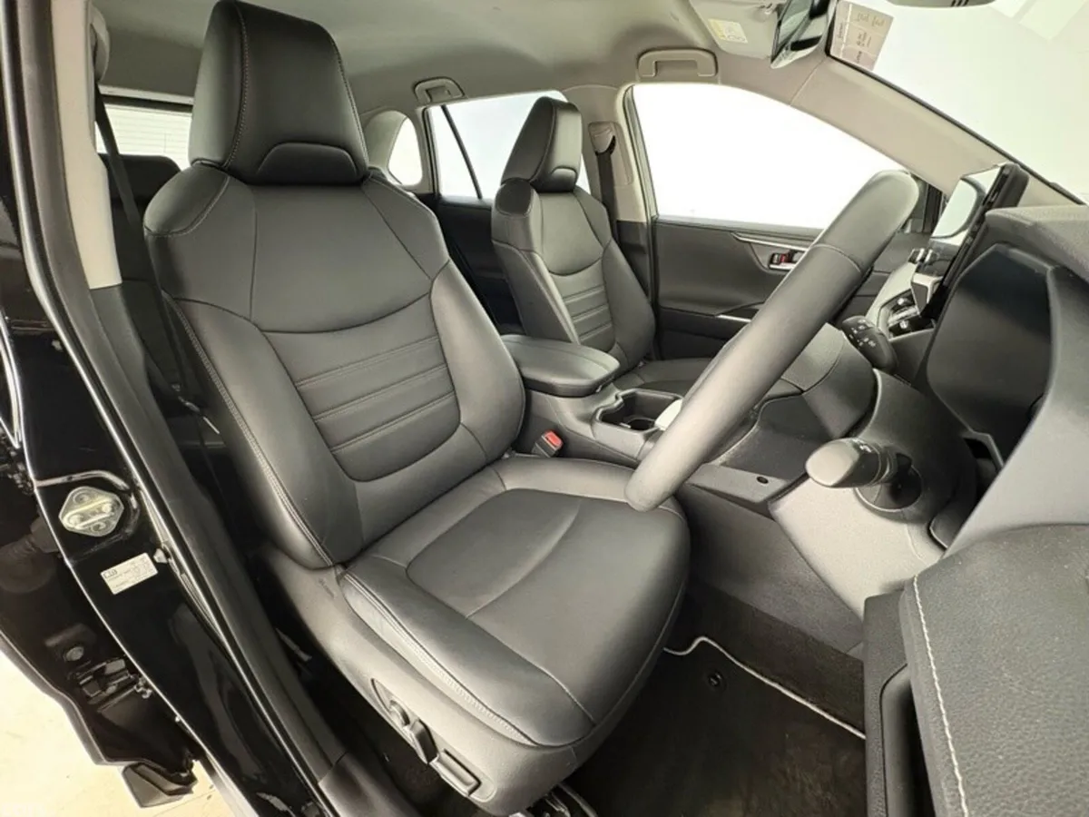 Toyota RAV4 SUV, Petrol Hybrid, 2023, Black