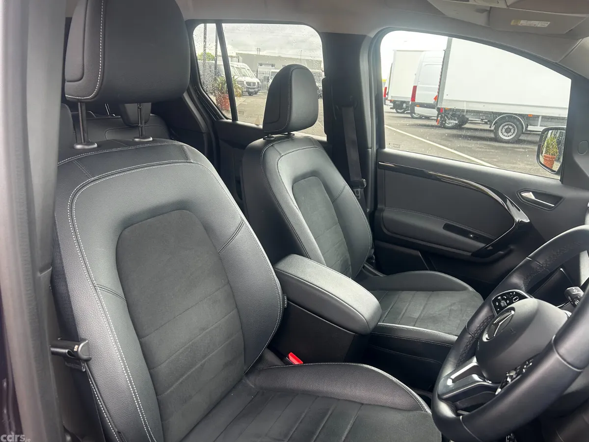 Mercedes-Benz T-Class MPV, Diesel, 2024, Blue