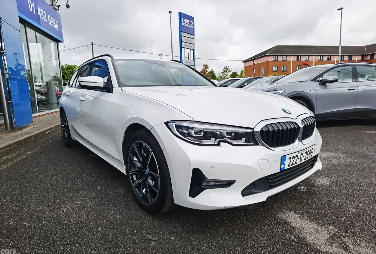 BMW 3-Series Estate, Diesel, 2022, White