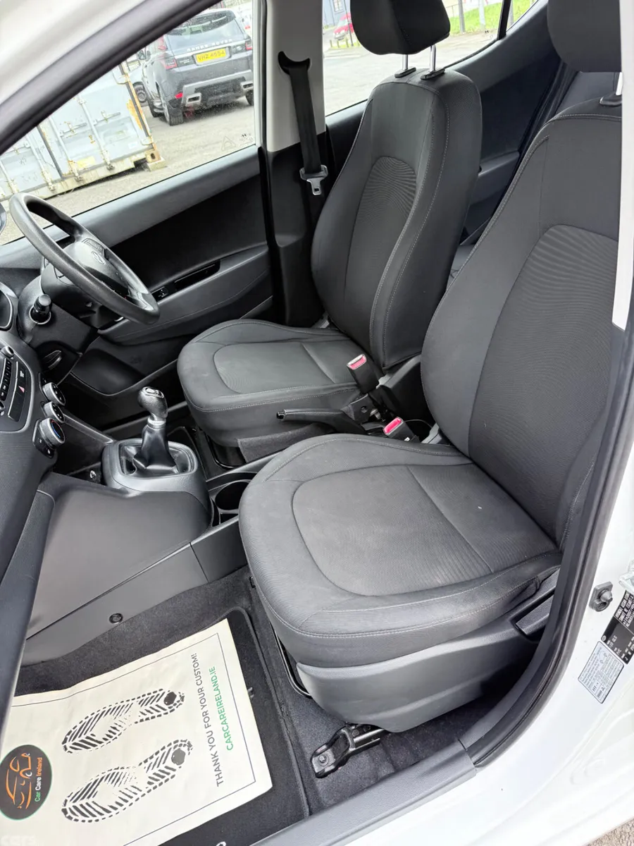 Hyundai i10 Hatchback, Petrol, 2017, White