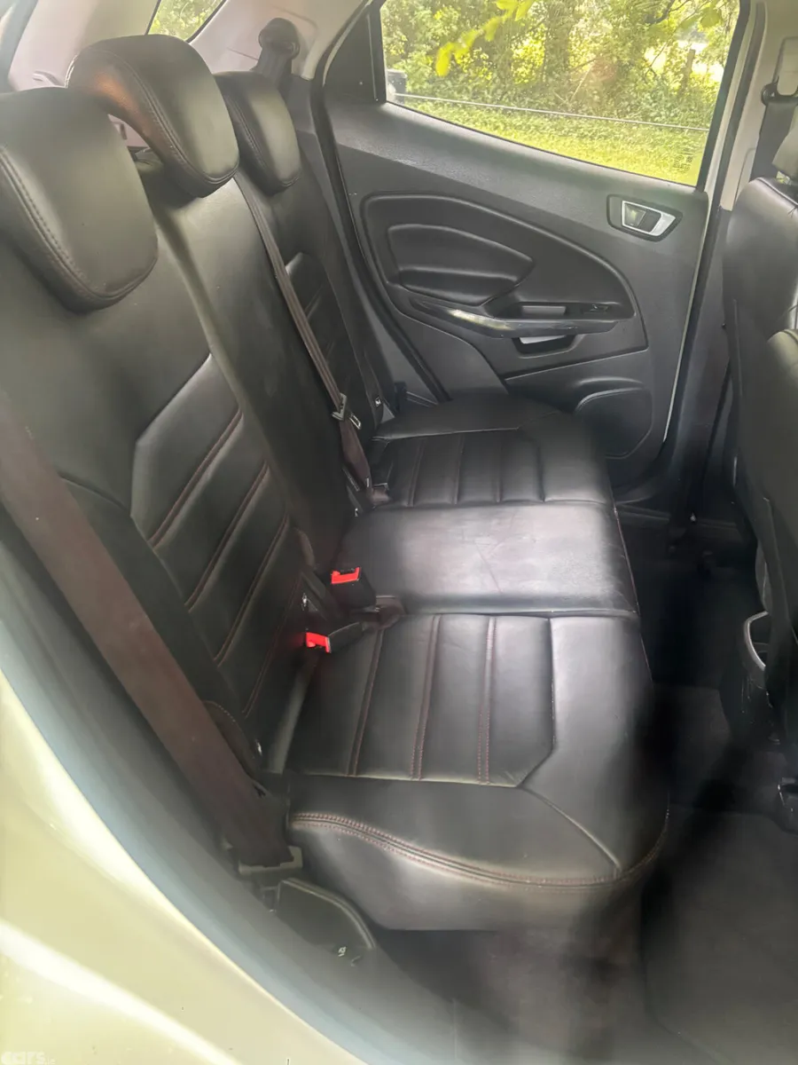 Ford EcoSport SUV, Petrol, 2015, White
