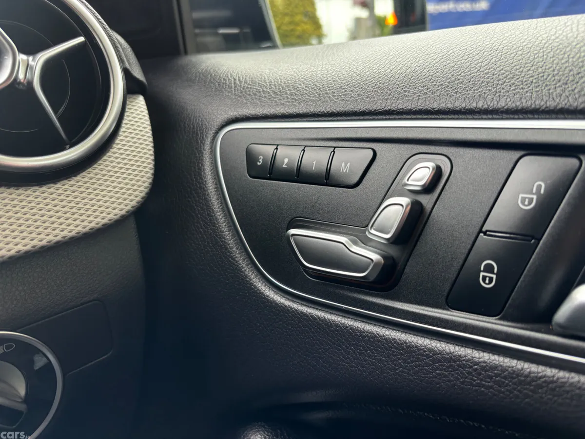 Mercedes-Benz B-Class MPV, Petrol, 2017, Blue
